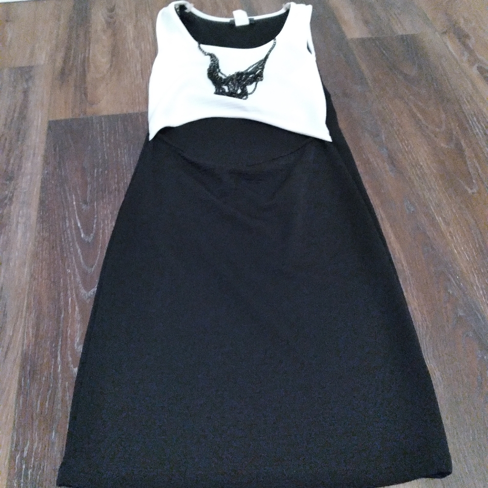Dress,size Medium,black and white